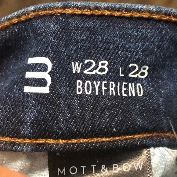 Mott & Bow Boyfriend Jeans Women's 28 Mid Rise Stretchy Ridge Wash Denim - Picture 3 of 7
